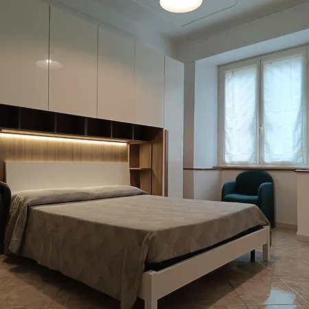 Aldo Nocleg ze śniadaniem 4*